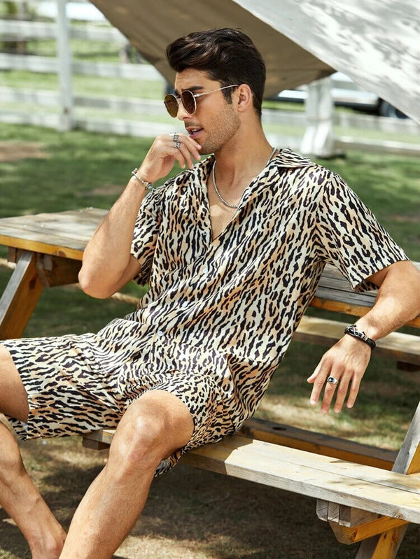 Men Allover Tiger Print Co-Ords