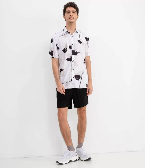 Men Black & White Floral Print Short Sleeve Shirt