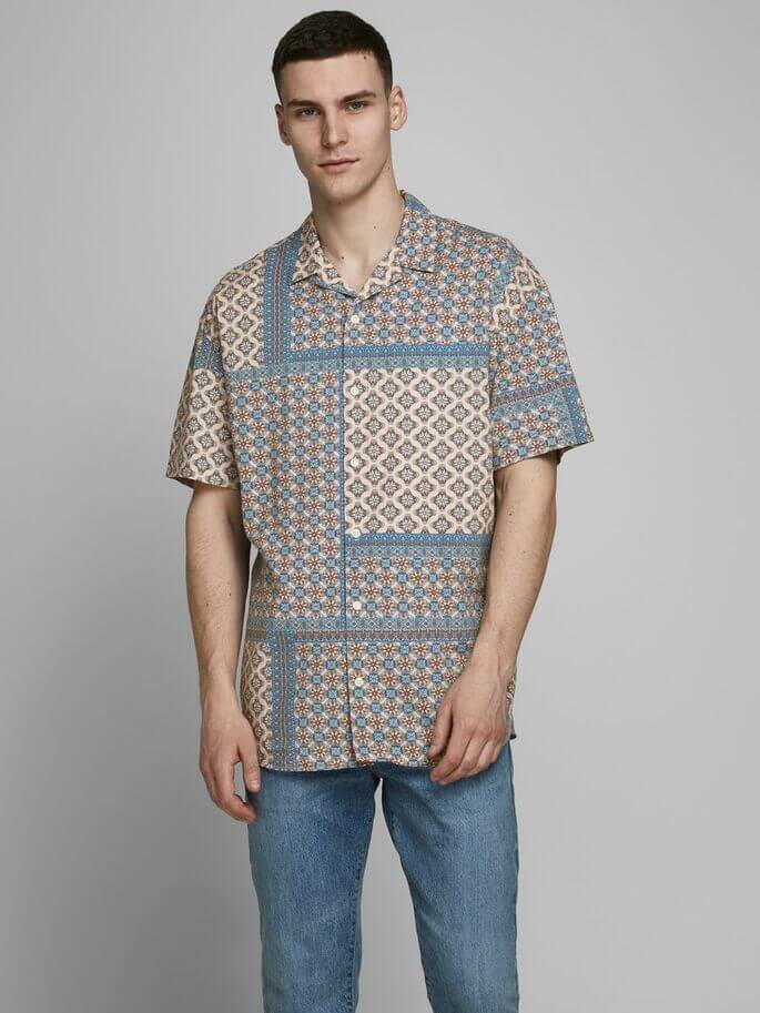 Men Cuban Collar Short Sleeve Shirt